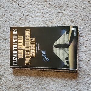 Elizabeth Peters: The Night of Four Hundred Rabbits